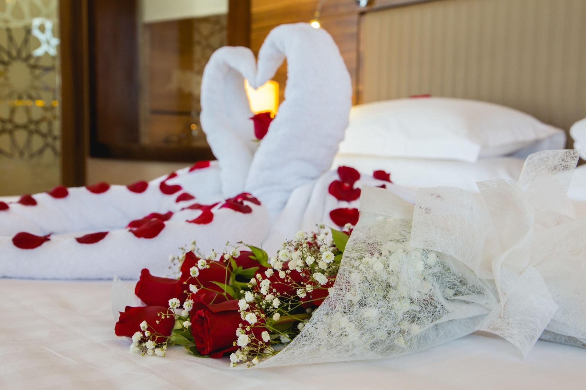 ベイ ラ サン ホテル&マリーナ King Abdullah Economic City エクステリア 写真 Honeymoon suite