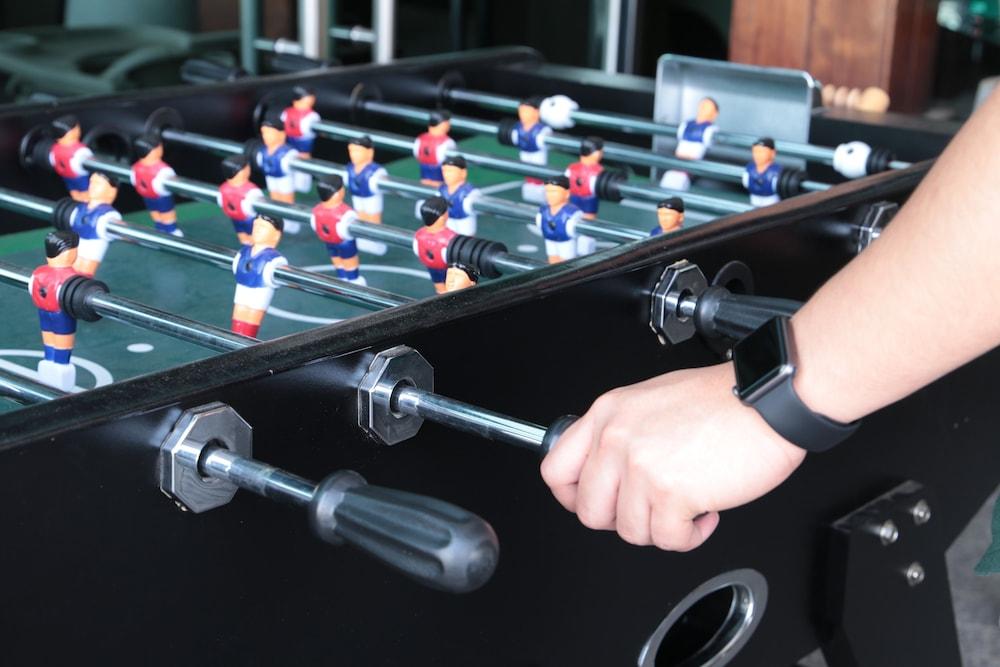ベイ ラ サン ホテル&マリーナ King Abdullah Economic City エクステリア 写真 A table football player